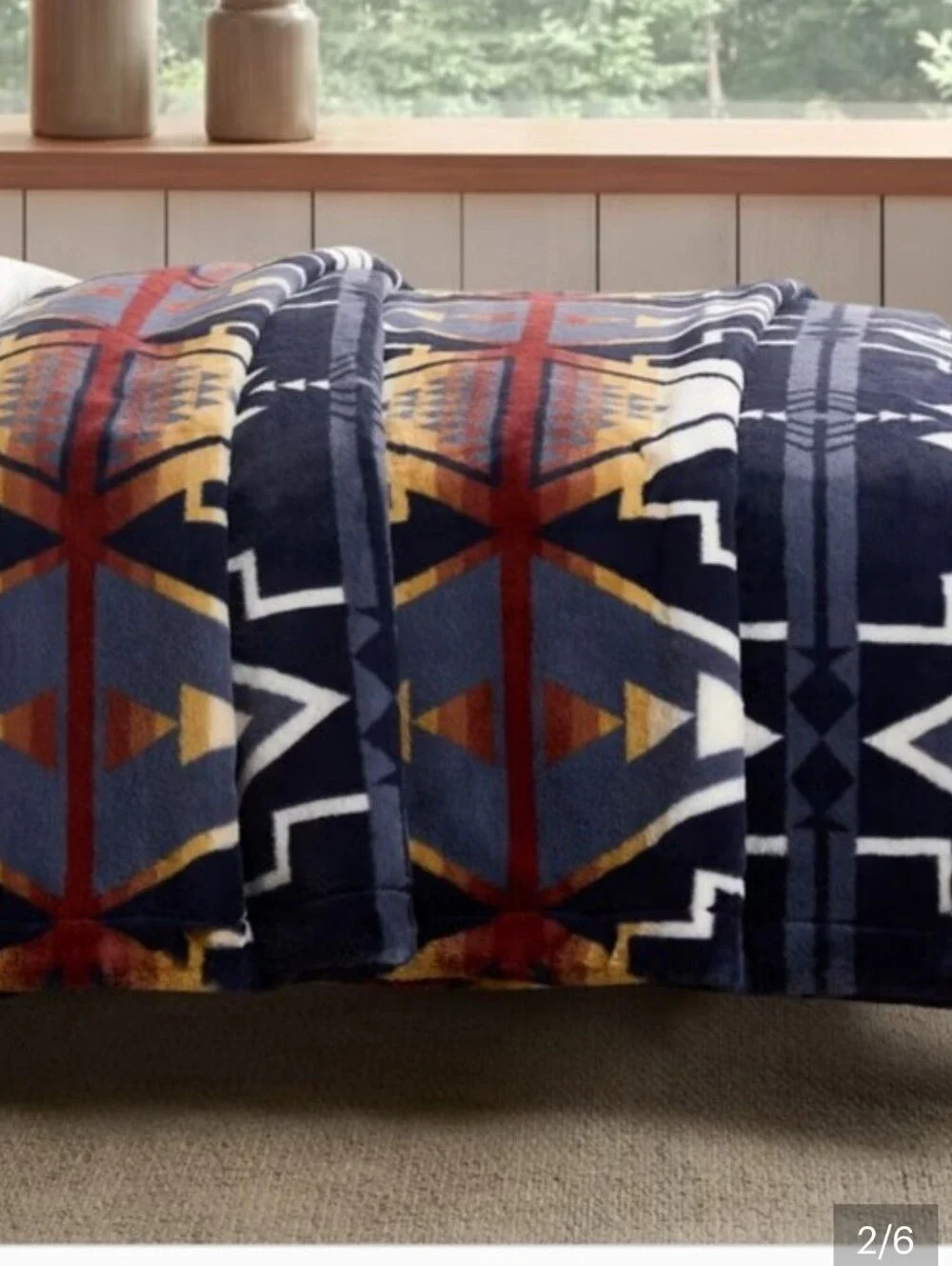 Pendleton Faux Fur Luxe Blanket, New, Arrow Flight, King